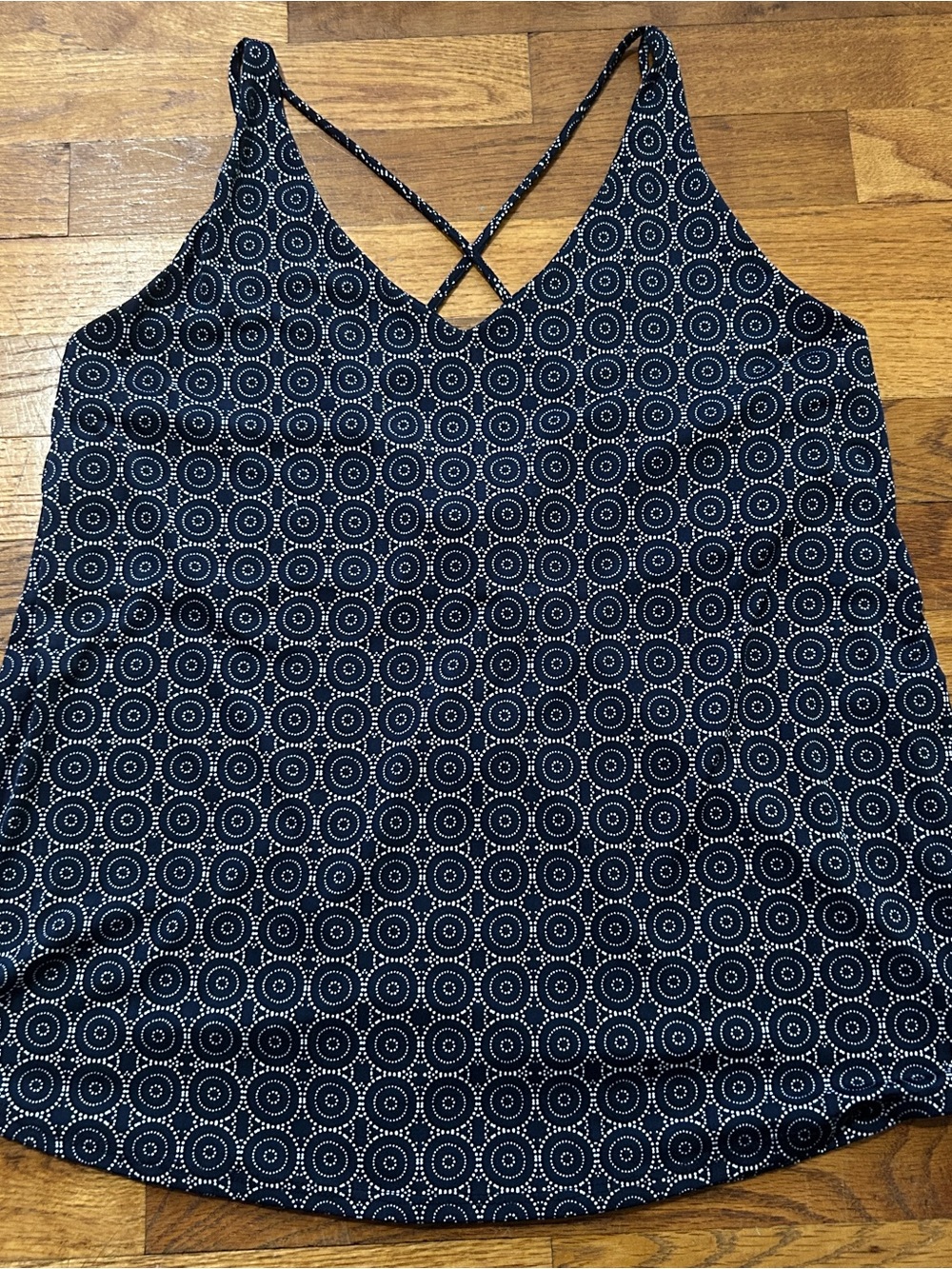 Papermoon Strappy V-Neck Tank Top Medallion Navy Blue White Size Large